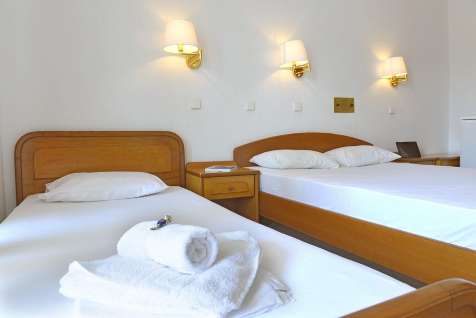 Hotel Proteas Órmos Prínou Exteriör bild