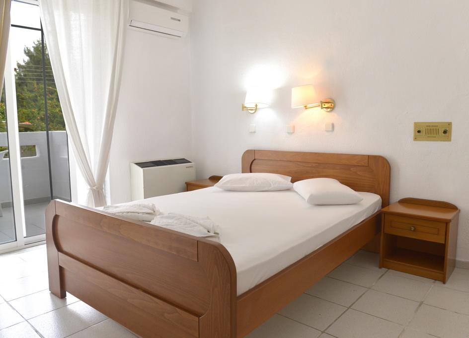 Hotel Proteas Órmos Prínou Exteriör bild